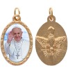 Médaille métal de couleur dorée ovale avec rebord effet dentelle H.2.5 cm avec résine. Disponible avec différents saints.