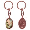 Porte-clés en aluminium de couleur cuivrée, hauteur 3,8 cm, avec résine. Disponible avec plusieurs saints au choix.