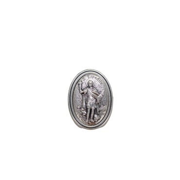 Plaque auto ovale H. 3.8 cm en metal couleur argentee. Plusieurs saints.