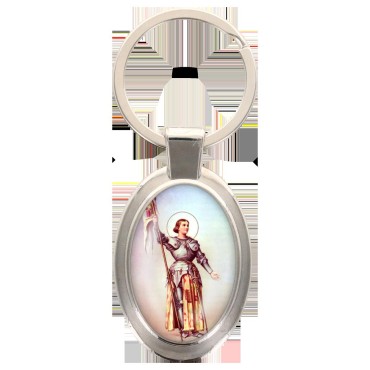 Porte-clés en métal de couleur argenté de forme ovale H. 4.3 cm. Livré en boite cadeaux. Existe avec différents Saints.